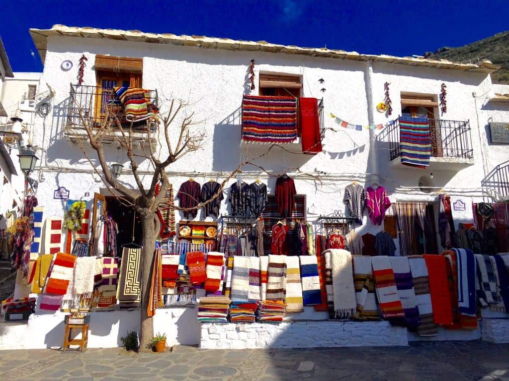 La Plaza Pampaneira Las Alpujarras