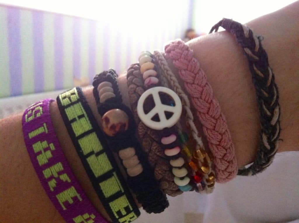 backpacking versus living abroad