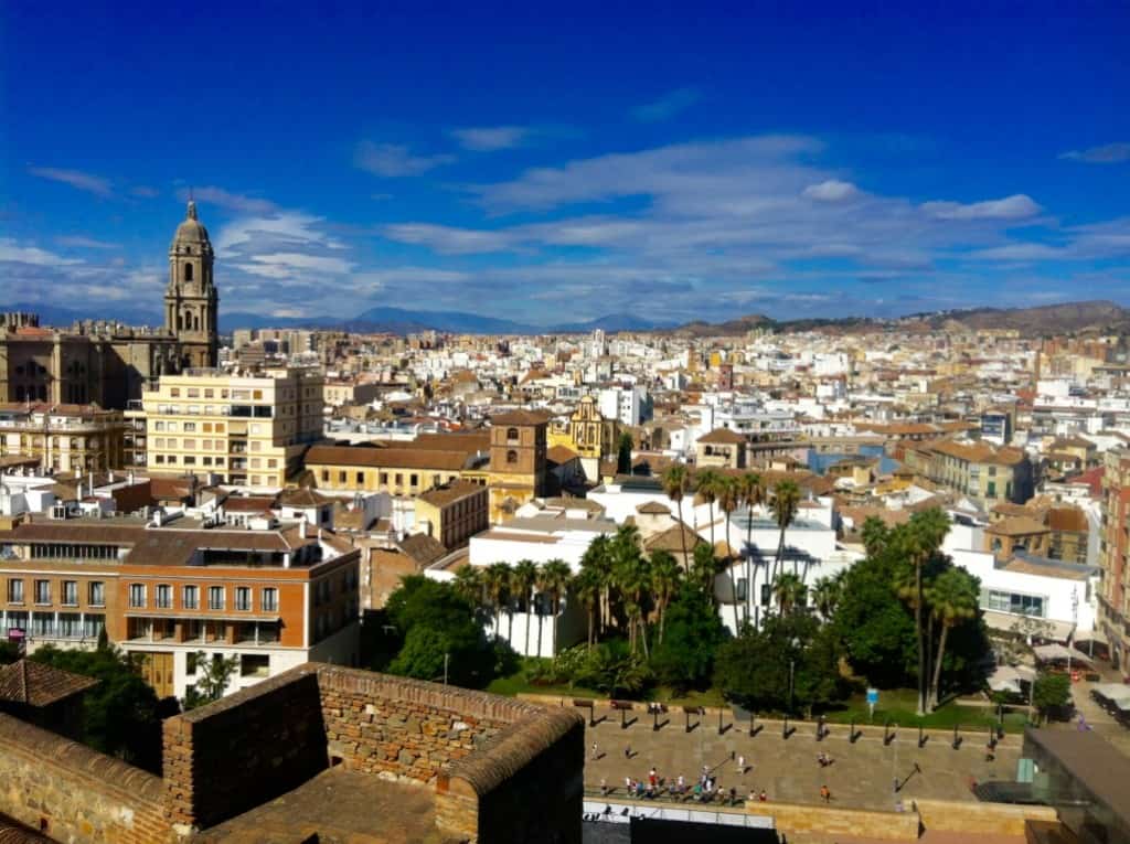 backpacking versus living abroad