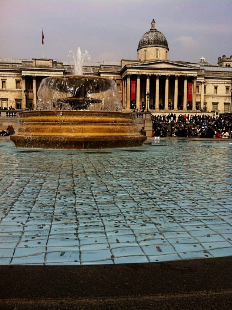 London in Four Days - Trafalgar Fountain