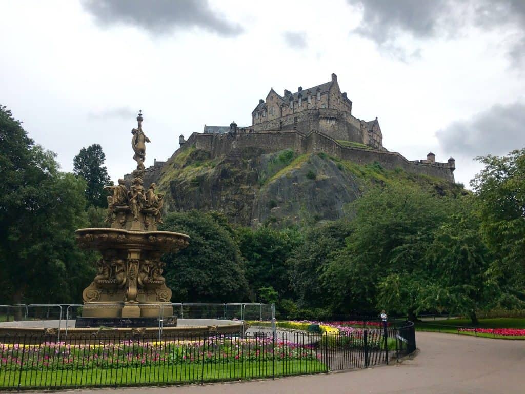 Ultimate Guide to Free Things to Do in Edinburgh And Attractions 