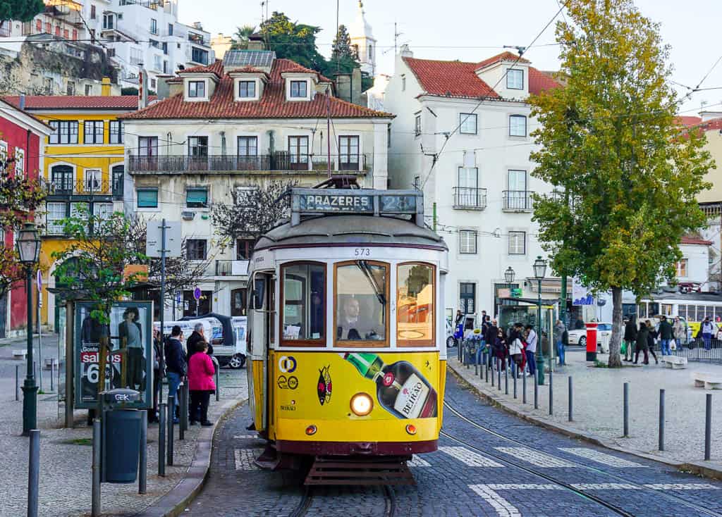 Which bag do you think I got? 🤭 Had a great experience in the Lisbon