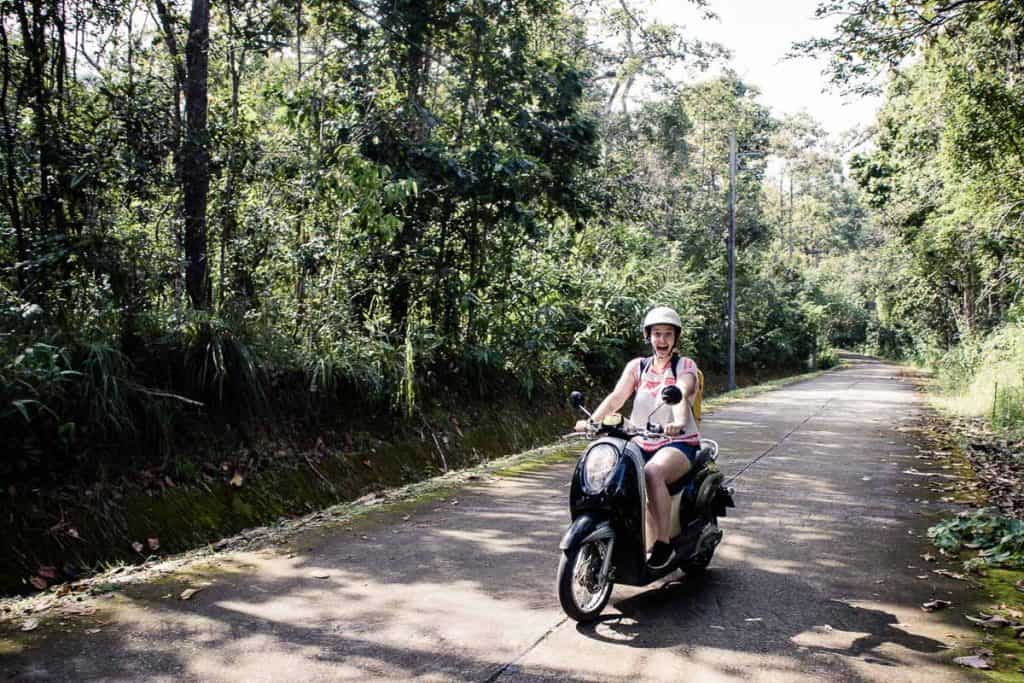 Day 2 - Driving a scooter to Mon Tha Than waterfall by Chiang Mai 