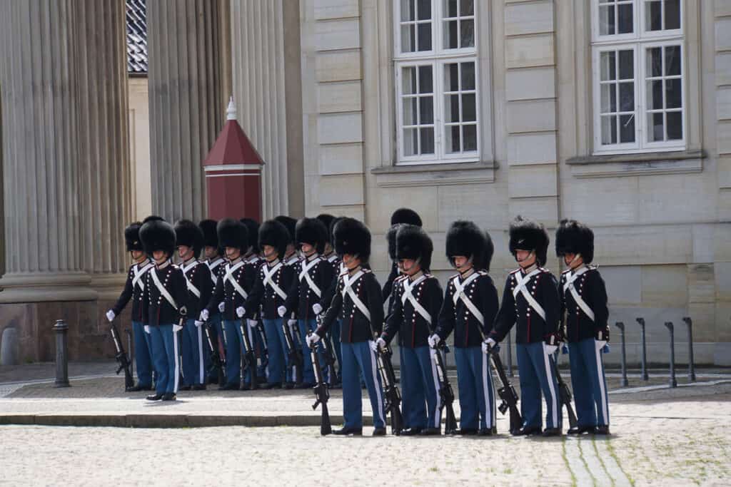 3 days in Copenhagen-Amalienborg Palace - change of the guards
