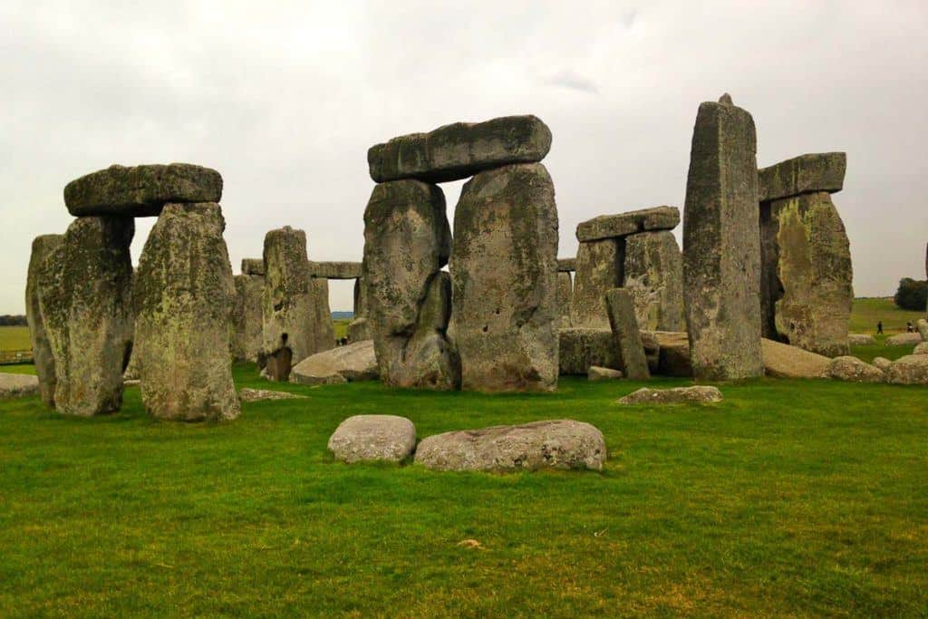 Stonehenge - Things to See in England