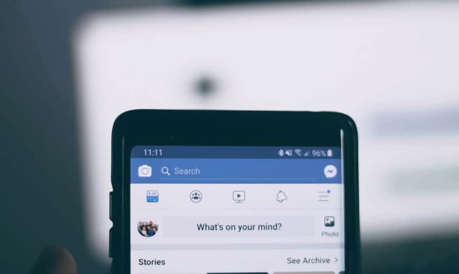 Facebook open on a phone - How to increase blog traffic