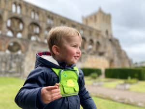 Jedburgh Abbey with kids