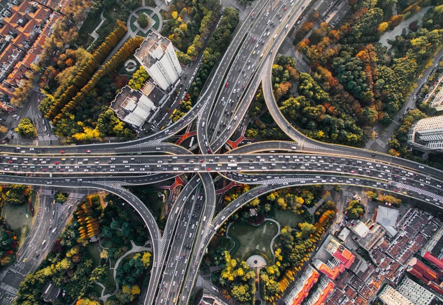 Busy motorway from above - How to get more blog traffic.