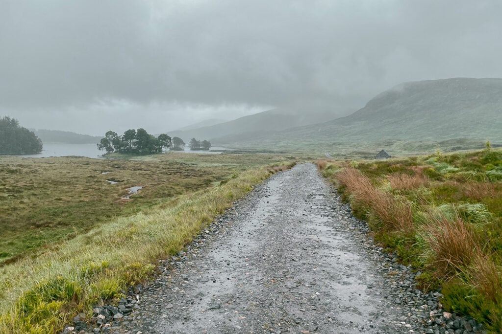 Loch Ossian Hostel - Corrour Station