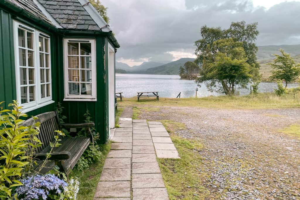 Loch Ossian Hostel - Corrour Station